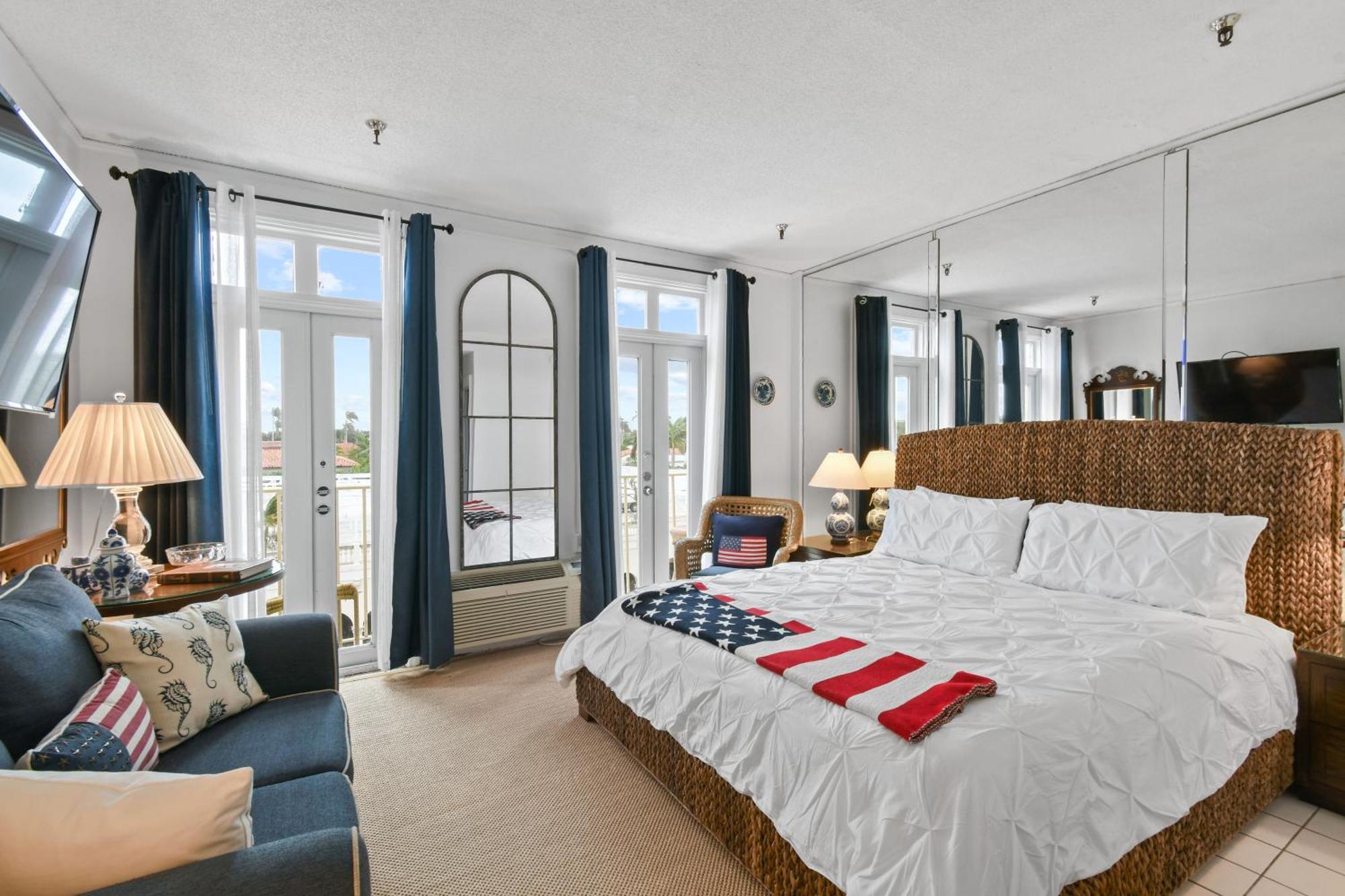 Orchid Suites - Historic Palm Beach Hotel Condominium Exteriör bild