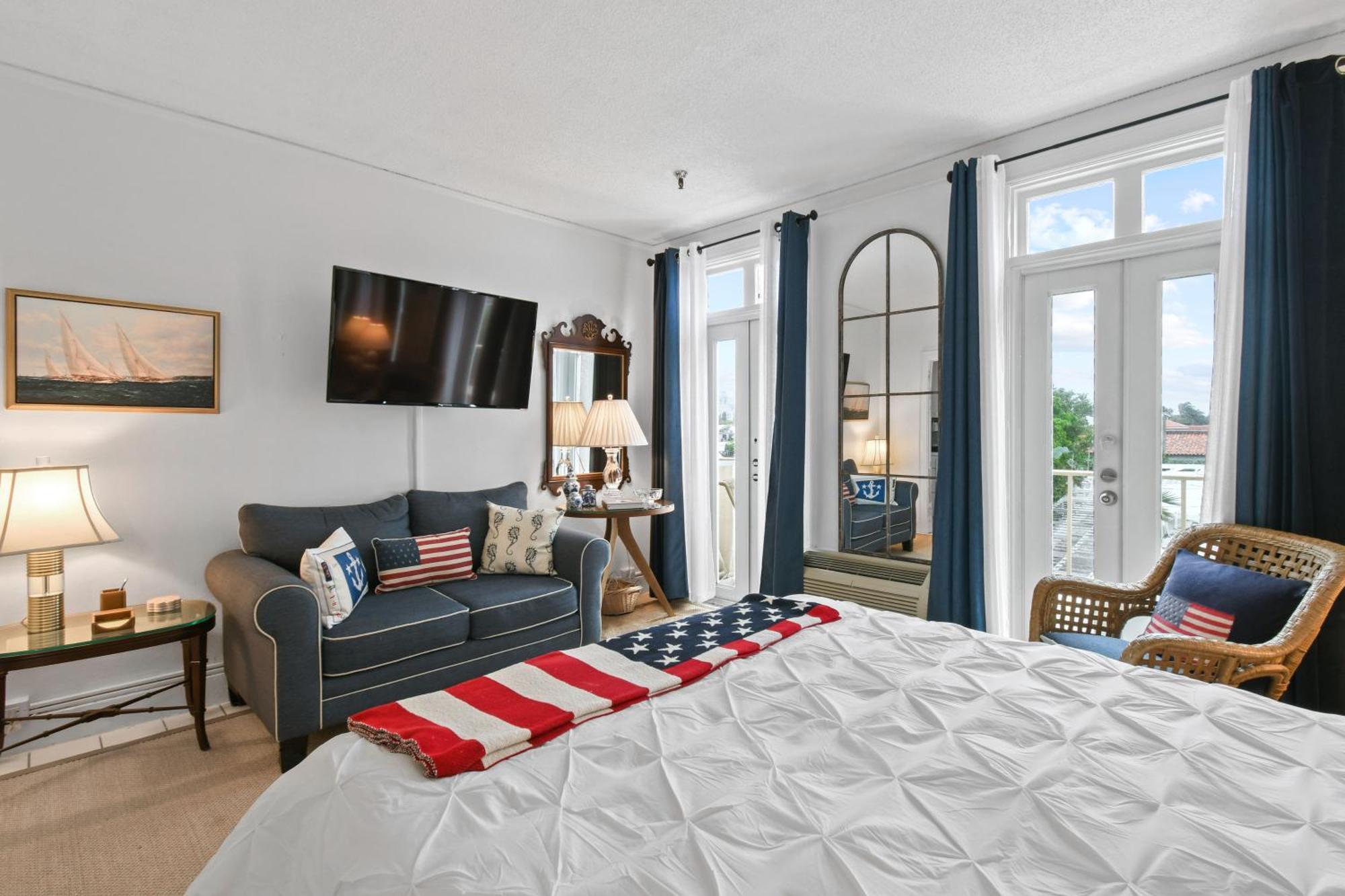 Orchid Suites - Historic Palm Beach Hotel Condominium Exteriör bild