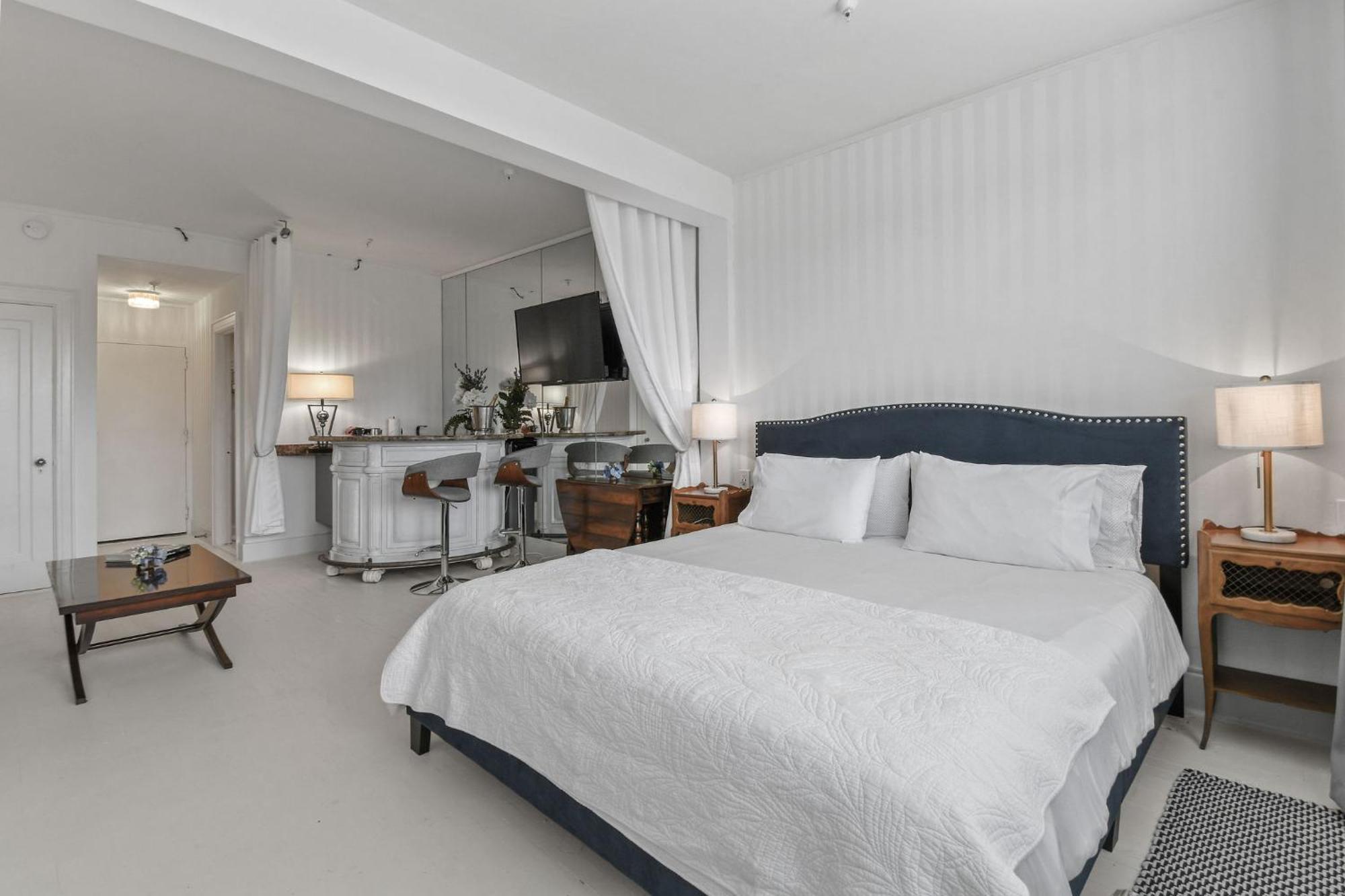 Orchid Suites - Historic Palm Beach Hotel Condominium Exteriör bild