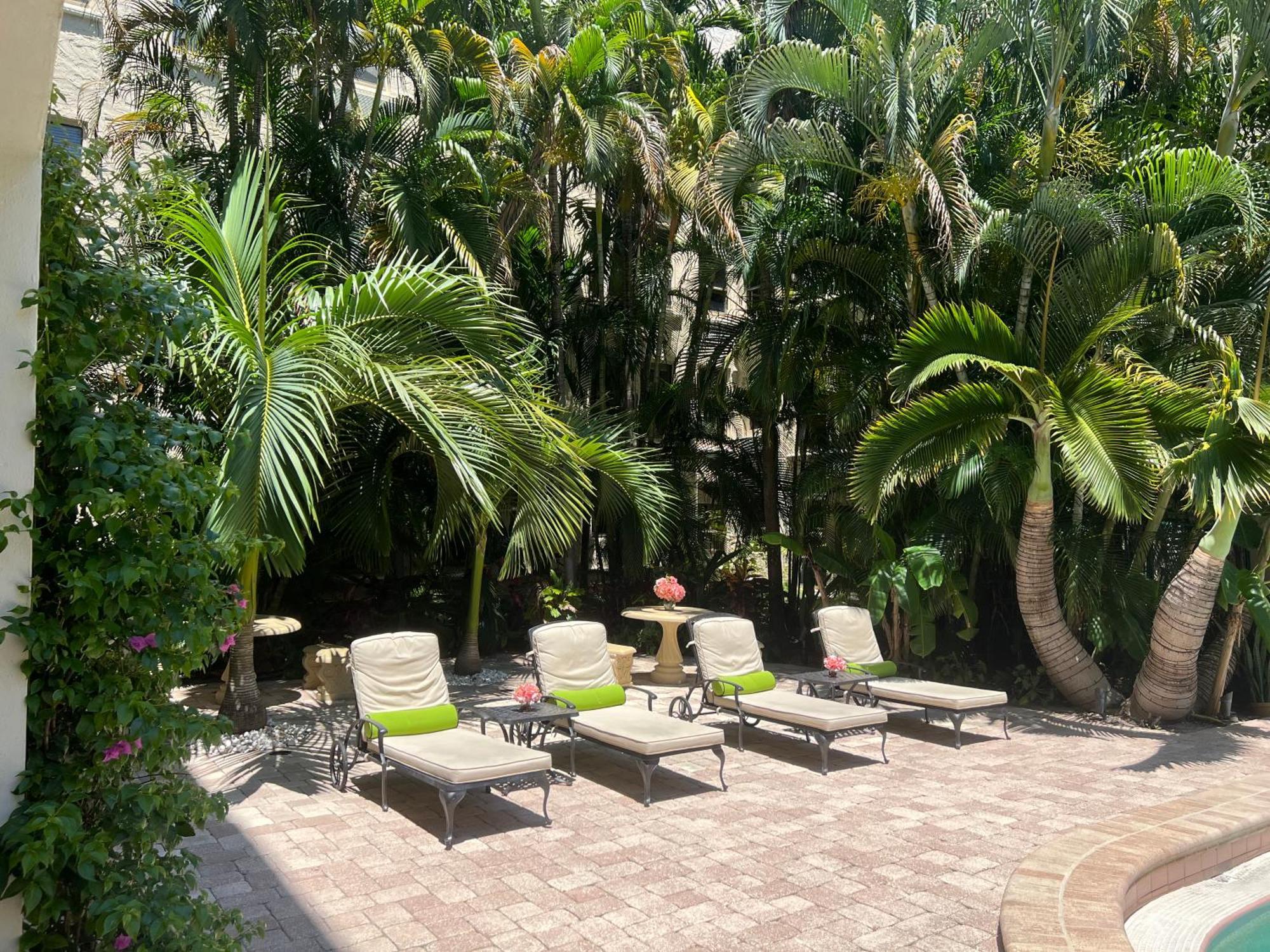 Orchid Suites - Historic Palm Beach Hotel Condominium Exteriör bild